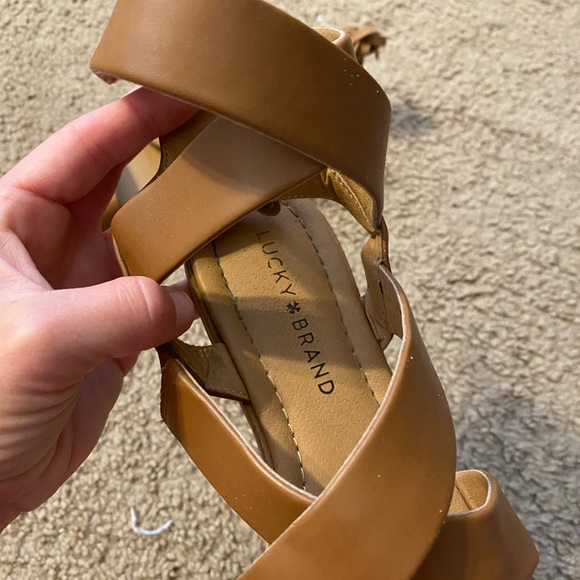 Lucky brand sandals - Picture 2 of 5